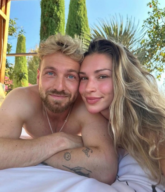 Sam Thompson and Zara McDermott share loved-up holiday snaps after bombshell Strictly crisis and split rumours, https://www.instagram.com/samthompsonuk/?hl=en-gb Credit: Instagram