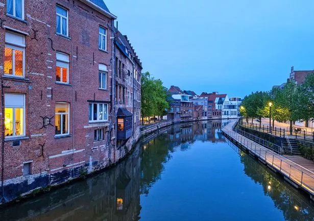 The Dyle (Dutch: Dijle) is a river in central Belgium. It flows through the Belgian provinces of Walloon Brabant, Flemish Brabant and Antwerp. 
The most important cities along the Dyle are Wavre, Leuven and Mechelen. Mechelen is often called the 'Dijlestad' (Dyle City).