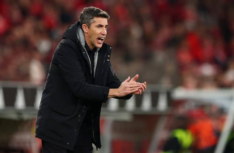 Soccer Football - Primeira Liga - Benfica v Boavista - Estadio da Luz, Lisbon, Portugal - February 22, 2025 Benfica coach Bruno Lage reacts REUTERS/Pedro Nunes