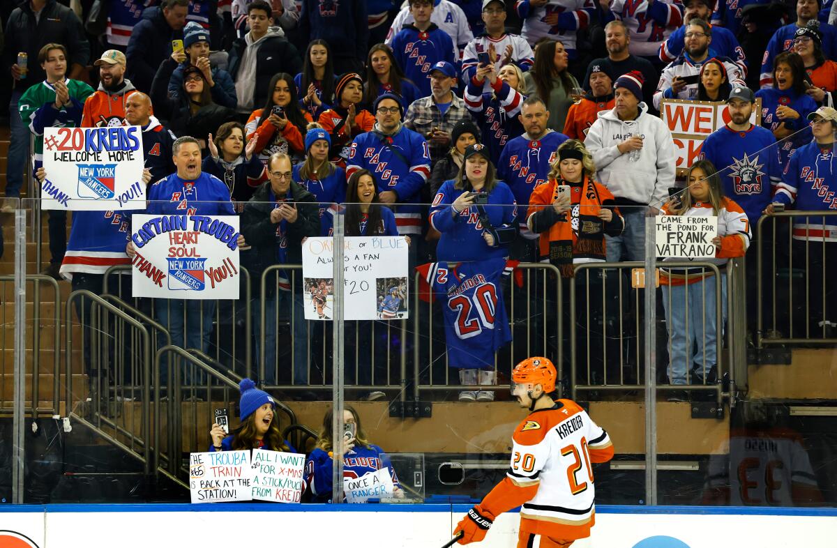 New York Rangers fans welcome Ducks forward Chris Kreider back to Madison Square Garden.