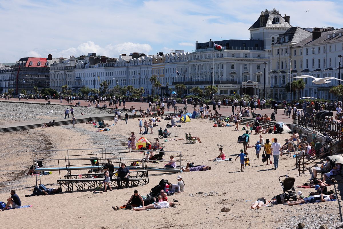 Llandudno promenade and beach