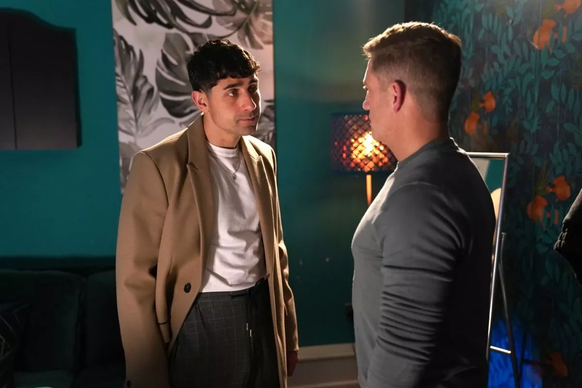 Jenson demands his money back from Tinhead 