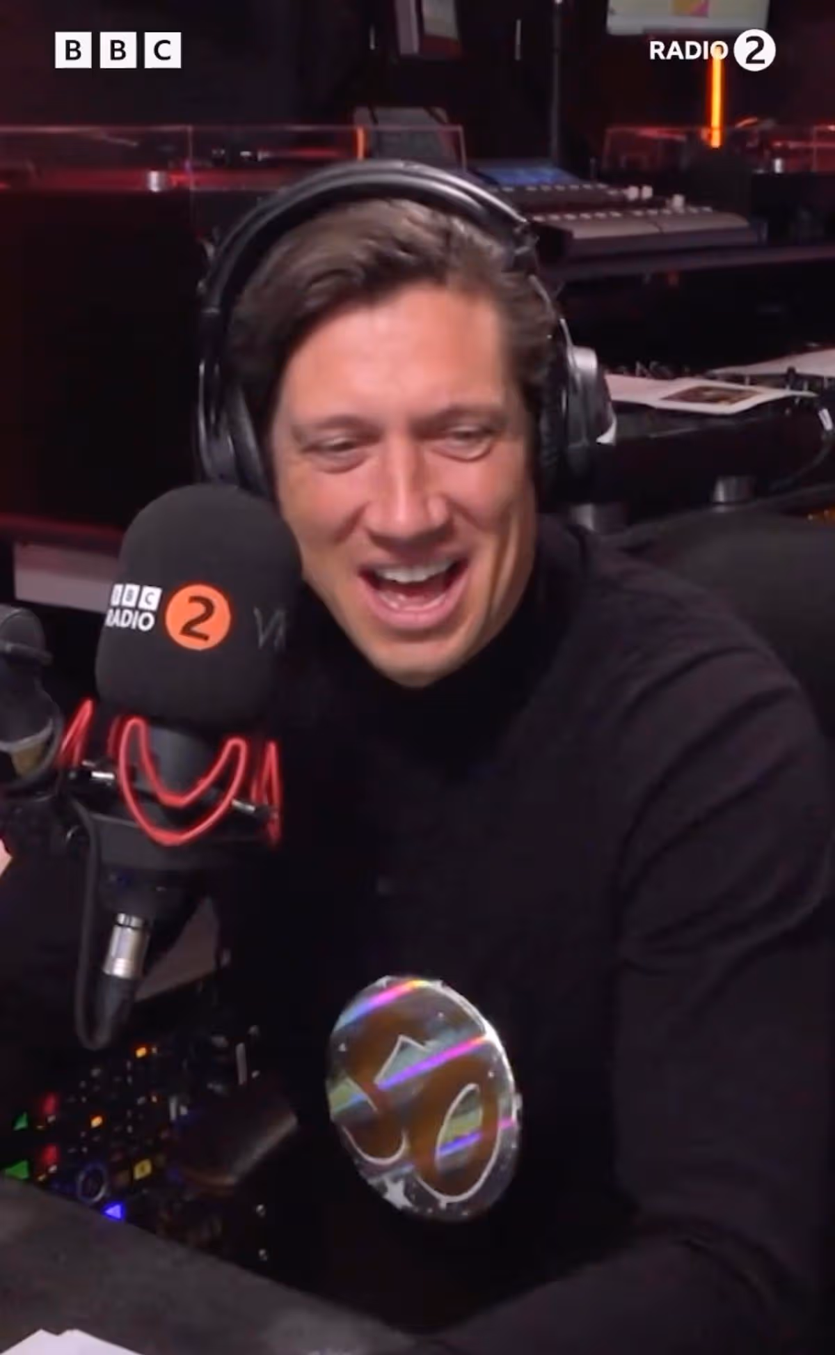 Vernon Kay on the radio
