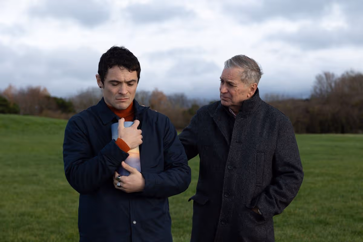 Sensing Rex is struggling with grief, Froggy plans to scatter Grace’s ashes